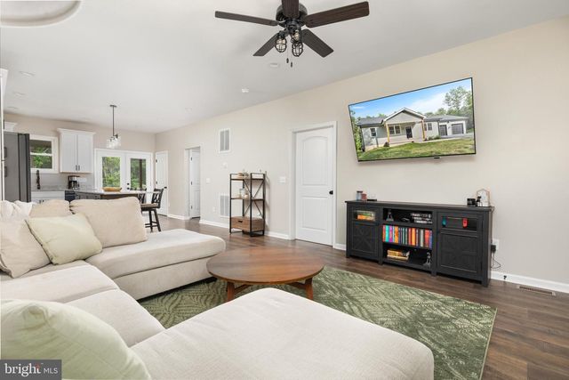 412 MILE RIDGE EST, Strasburg, VA 22641