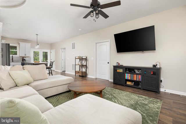 412 MILE RIDGE EST, Strasburg, VA 22641