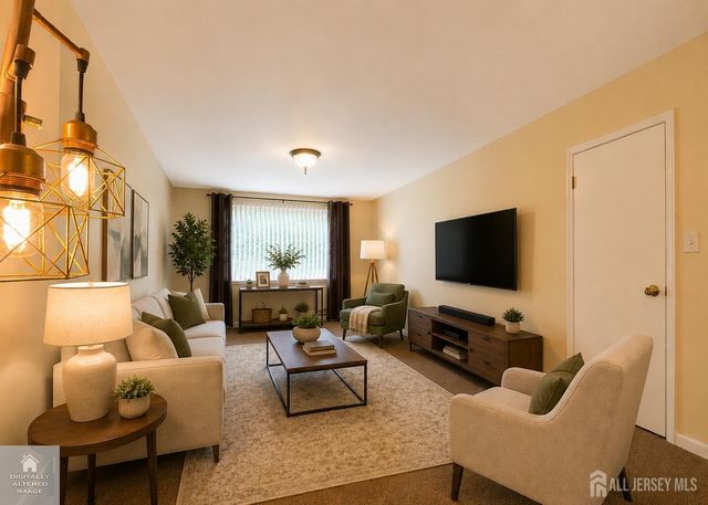 10 Lake Avenue 5A, East Brunswick, NJ 08816