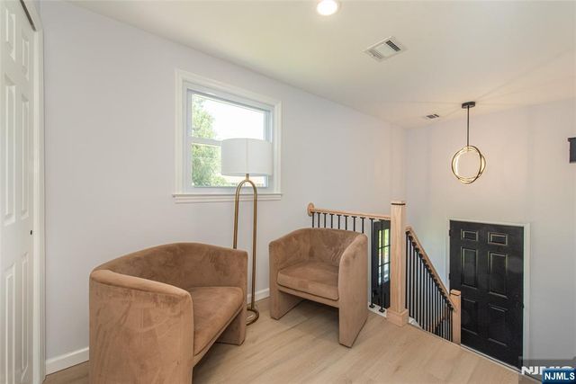 12 Richardsville Road, Ogdensburg, NJ 07439