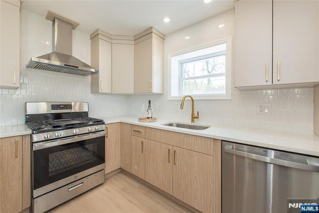 12 Richardsville Road, Ogdensburg, NJ 07439