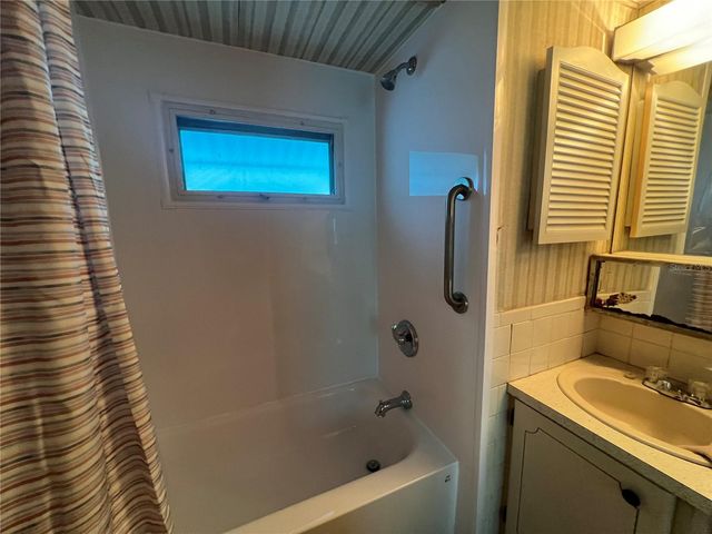 1500 COUNTY ROAD 1 44, Dunedin, FL 34698