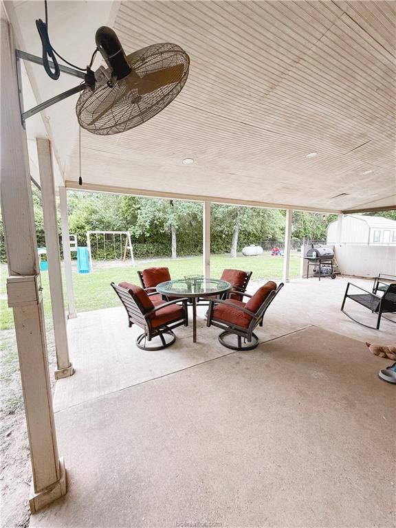 52 Fairway, Hilltop Lakes, TX 77871 — photo 2