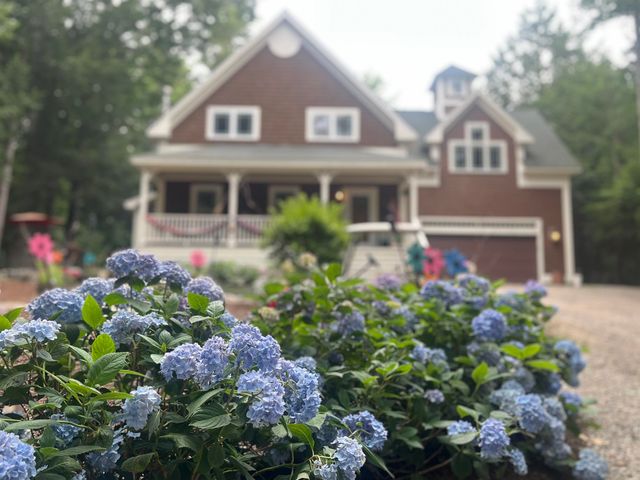 56 Kings Pine Road, Wolfeboro, NH 03894