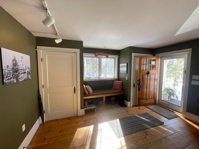 56 Kings Pine Road, Wolfeboro, NH 03894