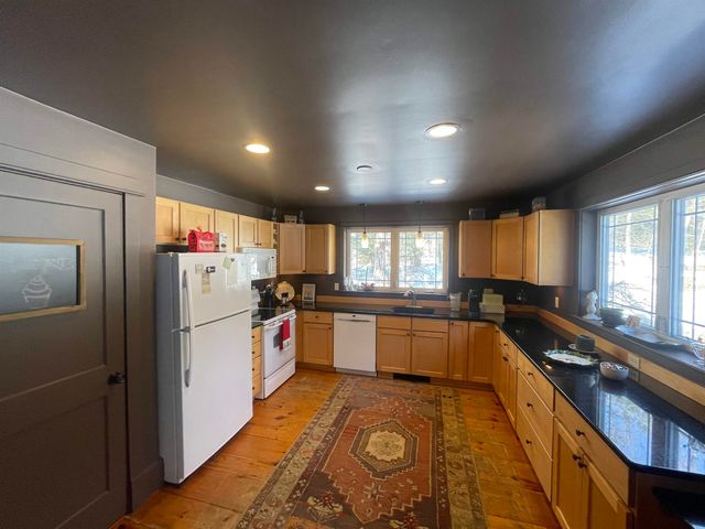 56 Kings Pine Road, Wolfeboro, NH 03894
