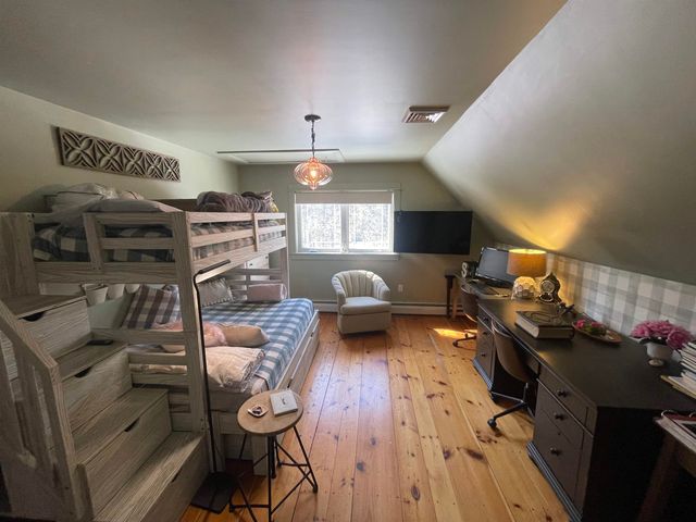 56 Kings Pine Road, Wolfeboro, NH 03894