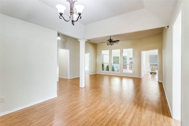 531 Beasley Drive, Lewisville, TX 75057