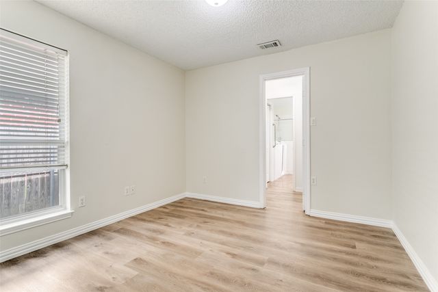 531 Beasley Drive, Lewisville, TX 75057