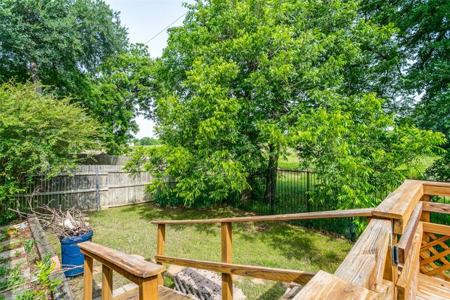 531 Beasley Drive, Lewisville, TX 75057