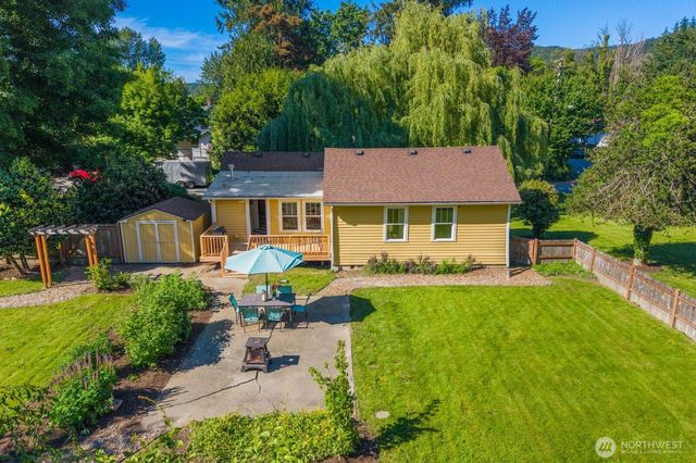 33917 SE 43rd Street, Fall City, WA 98024