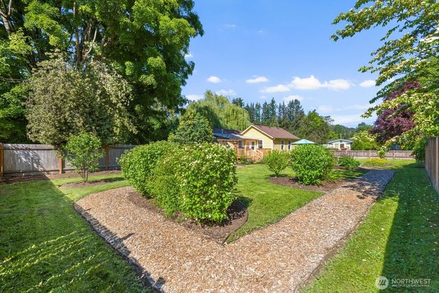 33917 SE 43rd Street, Fall City, WA 98024