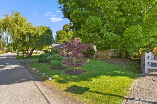 33917 SE 43rd Street, Fall City, WA 98024