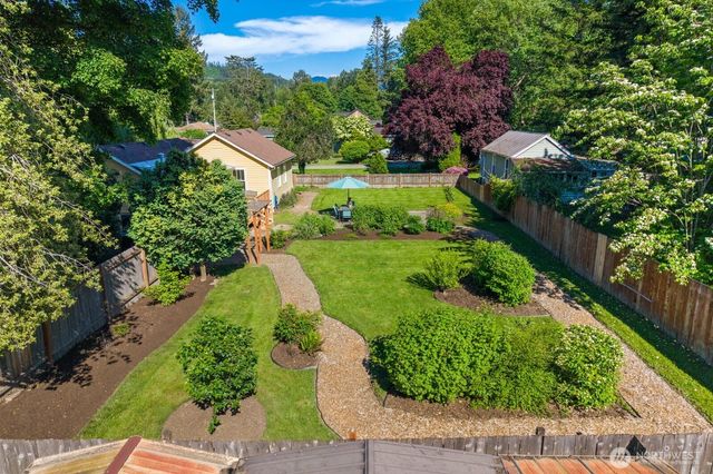 33917 SE 43rd Street, Fall City, WA 98024