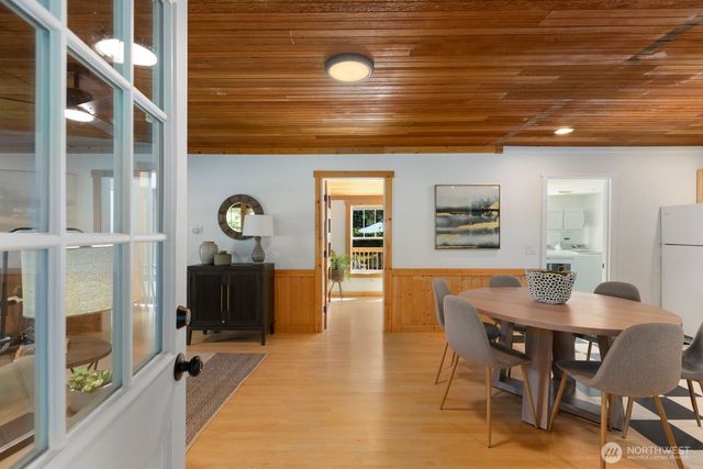33917 SE 43rd Street, Fall City, WA 98024