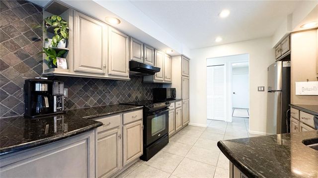 1480 CHUKAR RIDGE, Palm Harbor, FL 34683