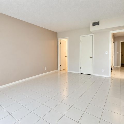 2171 NE 66th Street 828, Fort Lauderdale, FL 33308