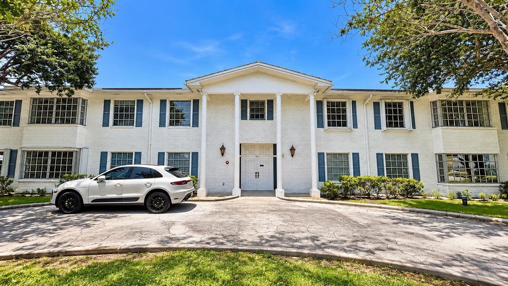 2171 NE 66th Street 828, Fort Lauderdale, FL 33308