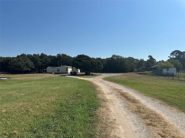 1546 County Road 123, Gainesville, TX 76240