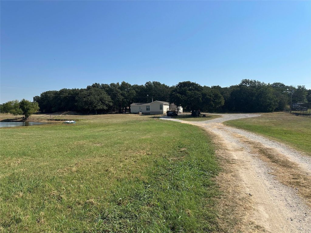 1546 County Road 123, Gainesville, TX 76240