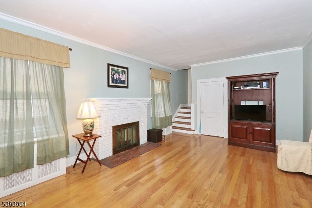 728 30Wyoming Ave, Elizabeth City, NJ 07208 — photo 5