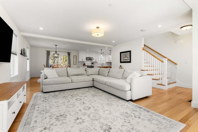 4 Overlook Drive, Epping, NH 03042