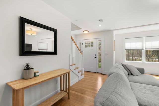 4 Overlook Drive, Epping, NH 03042