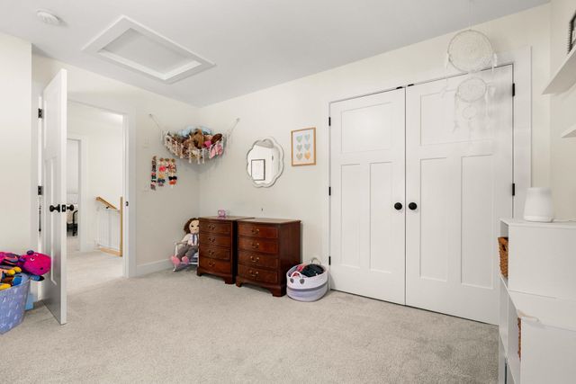 4 Overlook Drive, Epping, NH 03042