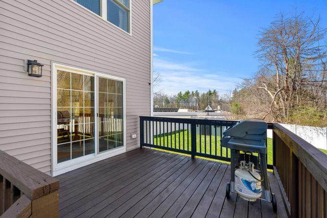4 Overlook Drive, Epping, NH 03042
