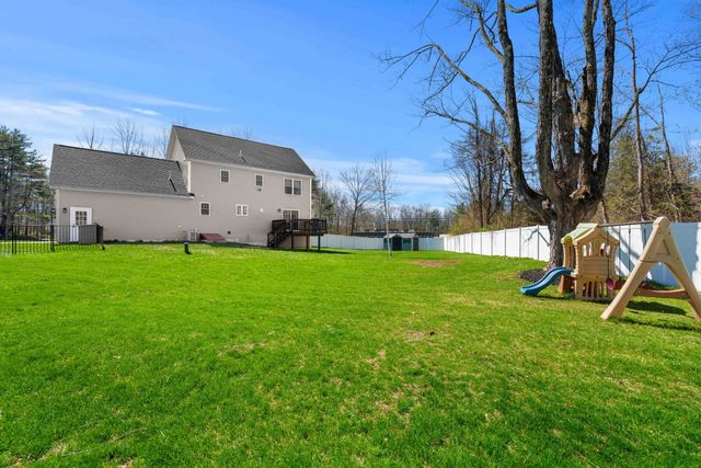 4 Overlook Drive, Epping, NH 03042