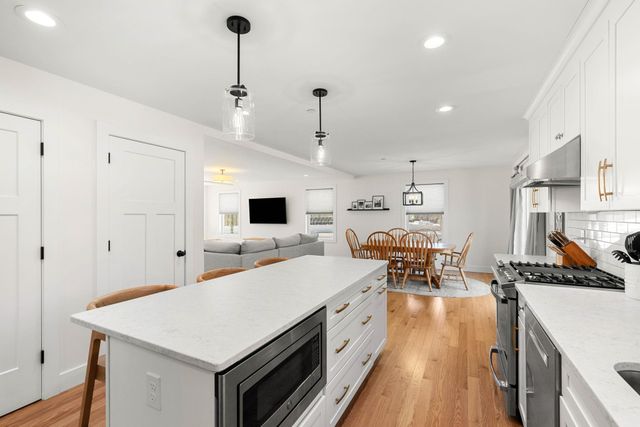 4 Overlook Drive, Epping, NH 03042