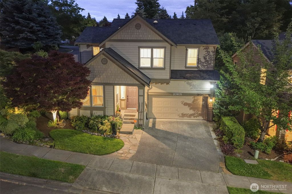 20905 12th Avenue W, Lynnwood, WA 98036
