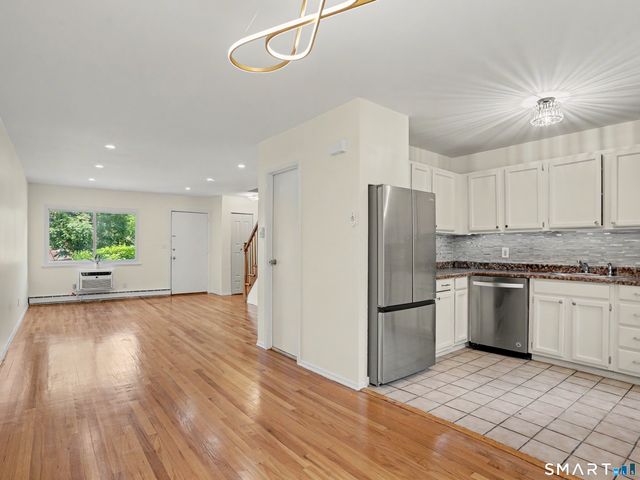 550 Prospect Street 8, New Haven, CT 06511
