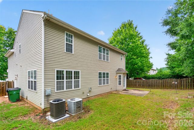 17222 Westmill Lane, Charlotte, NC 28277