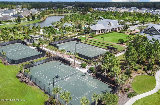 572 JUNIPER HILLS Drive, St. Johns, FL 32259