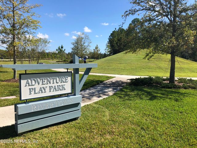 572 JUNIPER HILLS Drive, St. Johns, FL 32259