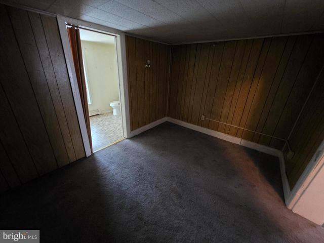 28 S LOCUST ST, Hagerstown, MD 21740