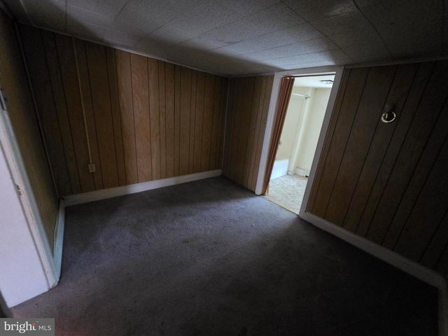 28 S LOCUST ST, Hagerstown, MD 21740
