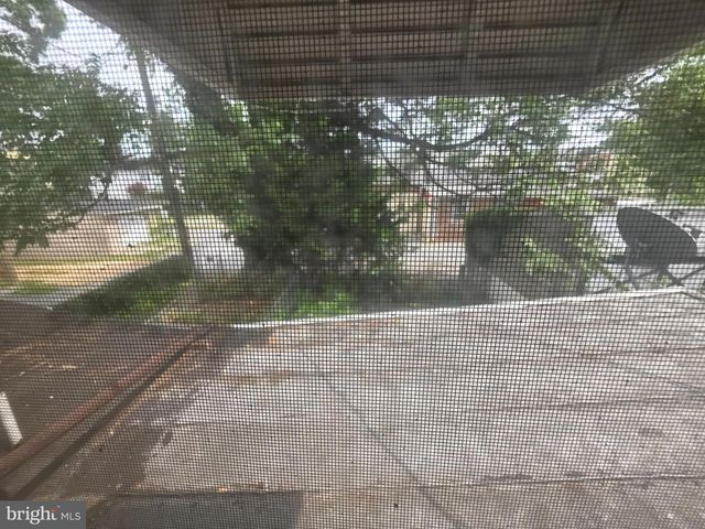 28 S LOCUST ST, Hagerstown, MD 21740