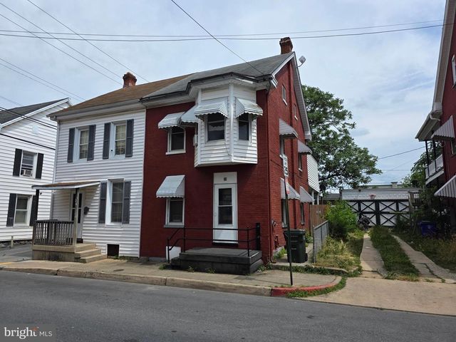 28 S LOCUST ST, Hagerstown, MD 21740