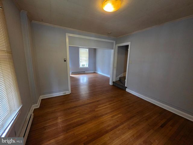 28 S LOCUST ST, Hagerstown, MD 21740
