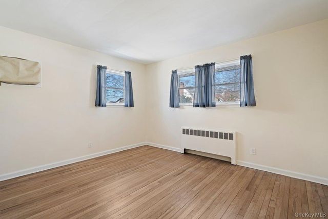 91 Drake Street, Malverne, NY 11565