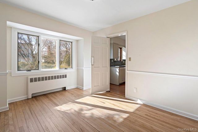 91 Drake Street, Malverne, NY 11565