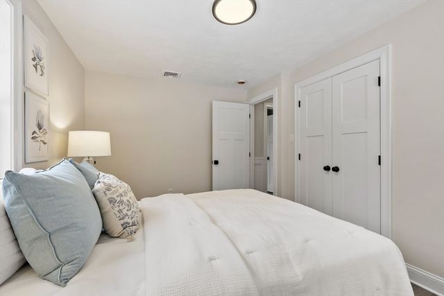 4 Richard Rd, Hudson, MA 01749