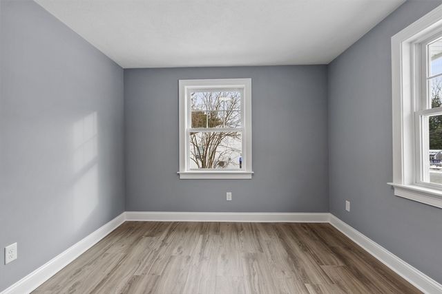 4 Richard Rd, Hudson, MA 01749