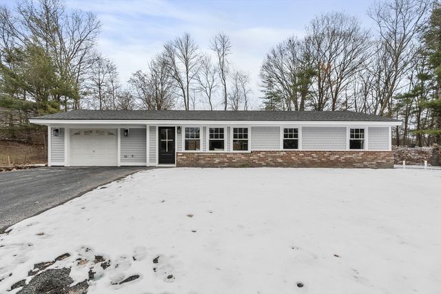 4 Richard Rd, Hudson, MA 01749