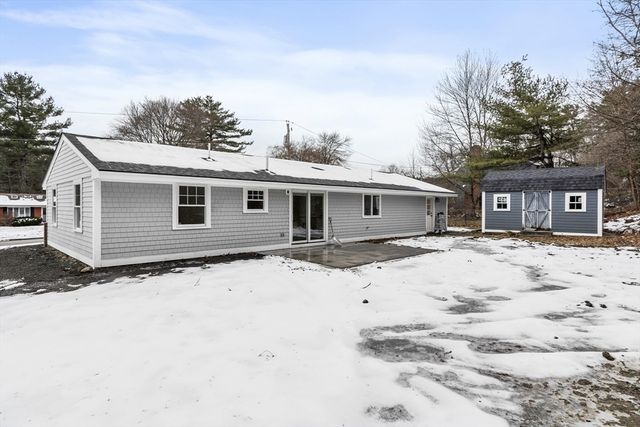 4 Richard Rd, Hudson, MA 01749