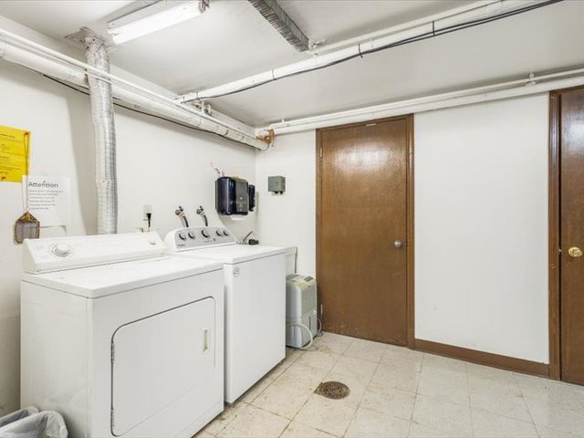 706 Kiwanis Drive 4, Freeport, IL 61032