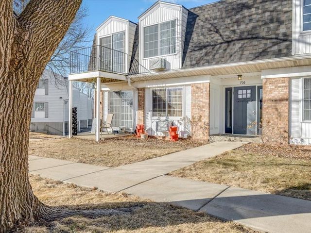 706 Kiwanis Drive 4, Freeport, IL 61032