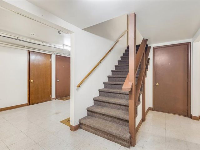 706 Kiwanis Drive 4, Freeport, IL 61032